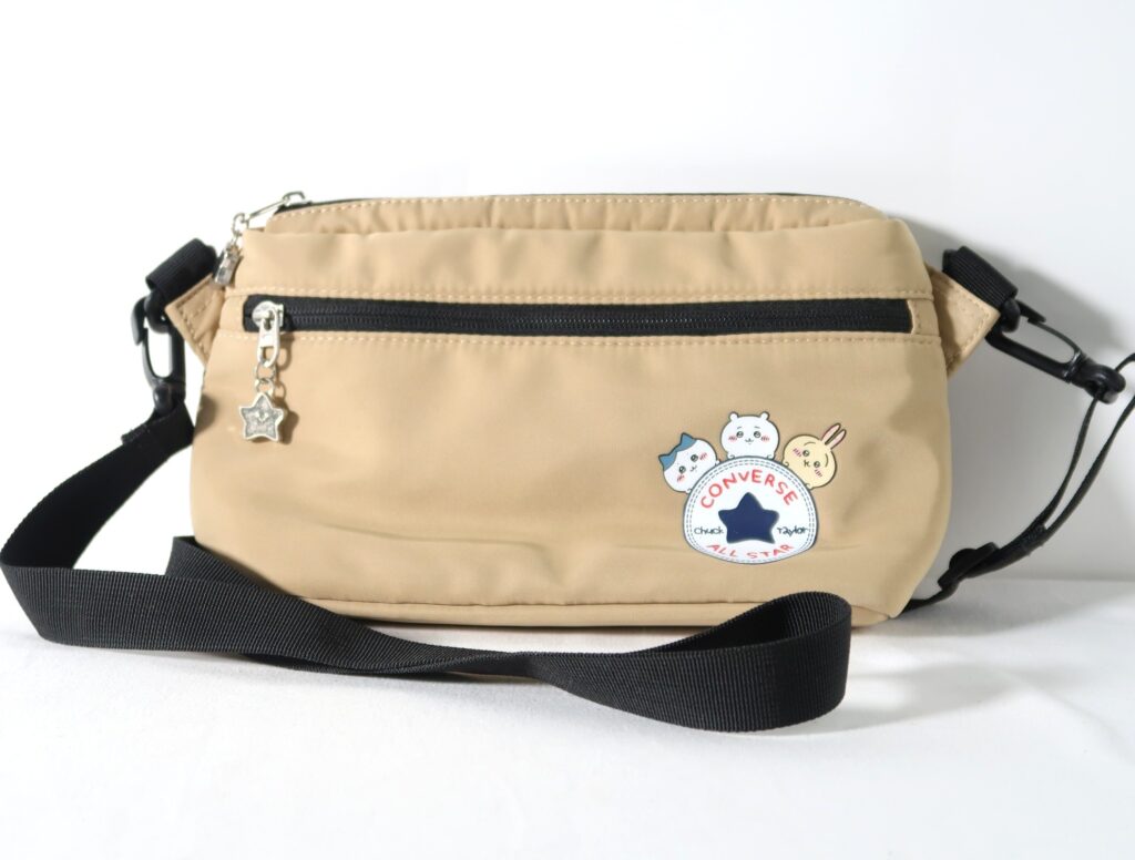 ちいかわ×コンバース ショルダーバッグ(ベージュ)