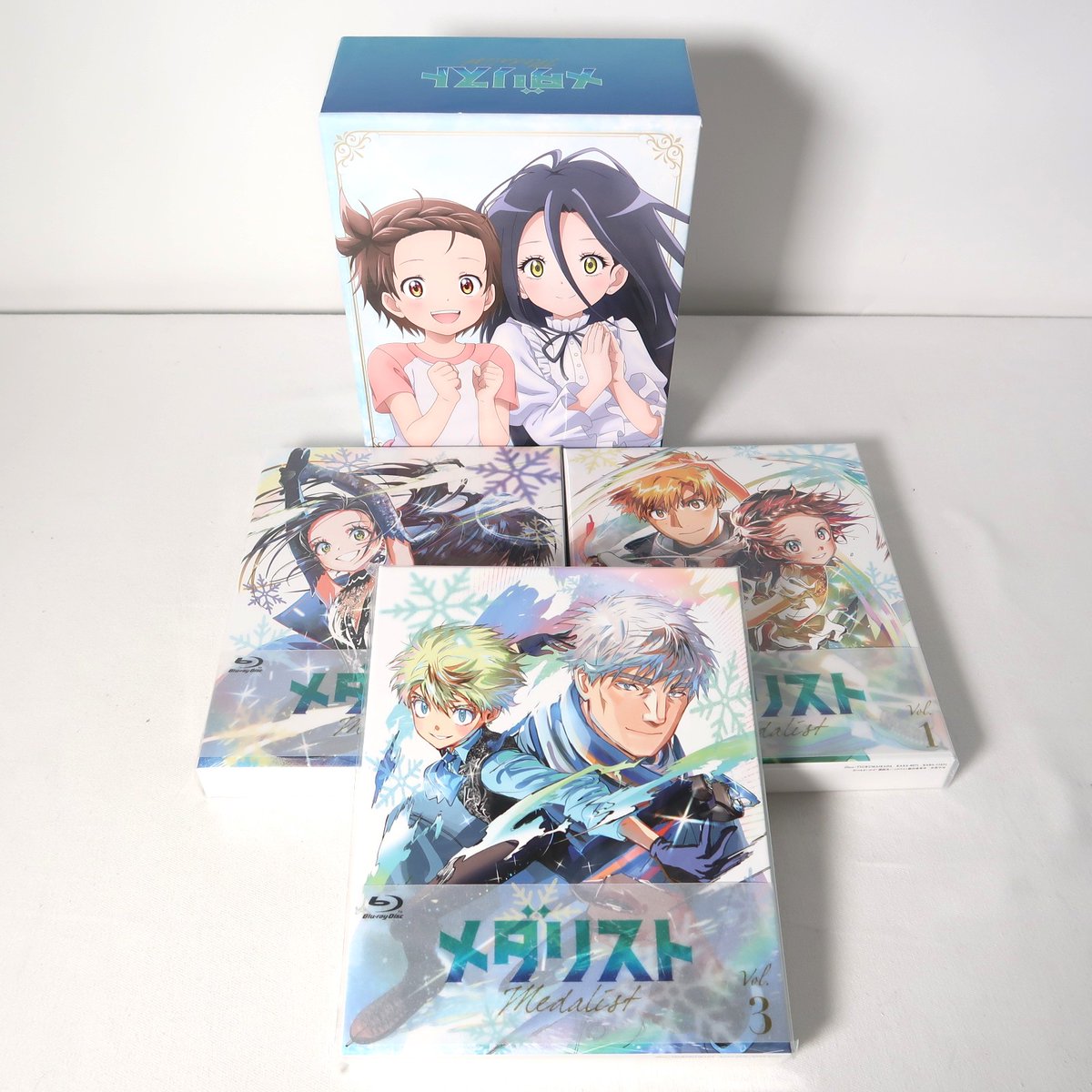 買取実績】メダリスト 初回生産版 Blu-ray 全3巻セット 収納BOX付 
